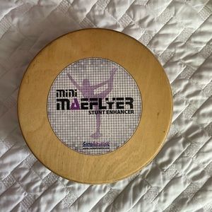 Mini Mae Flyer stunt enhancer